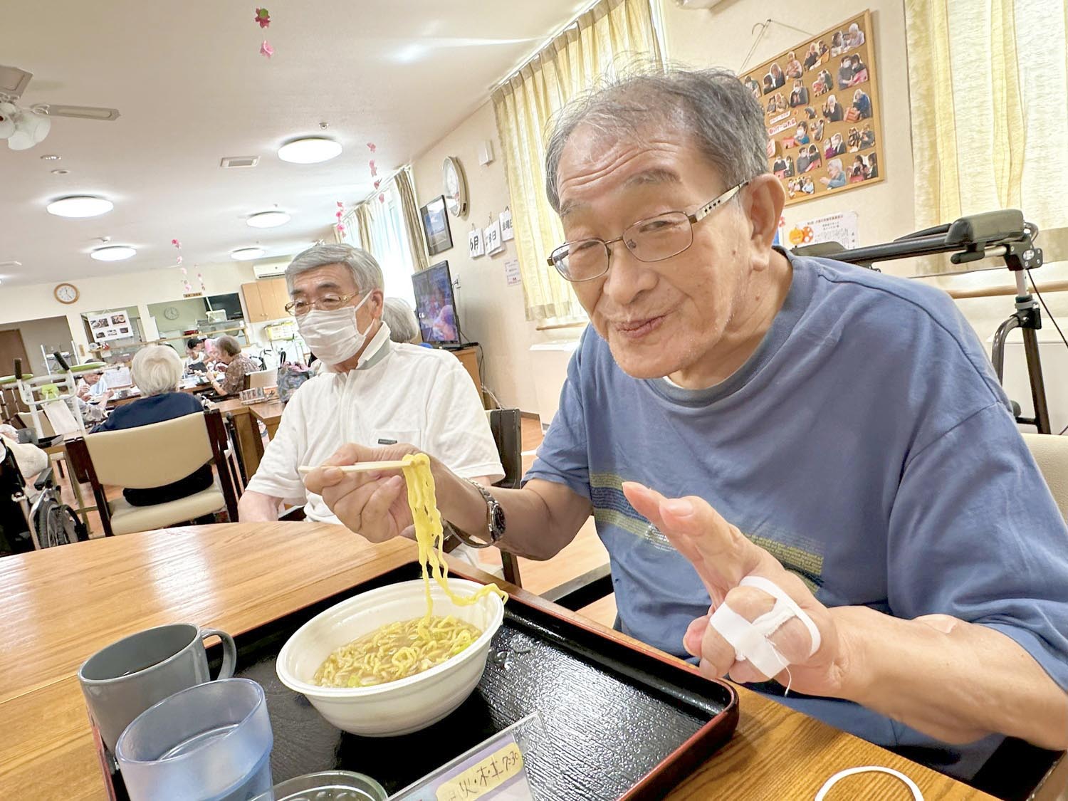 花さとかⅡにラーメン屋さんが来ました🍜